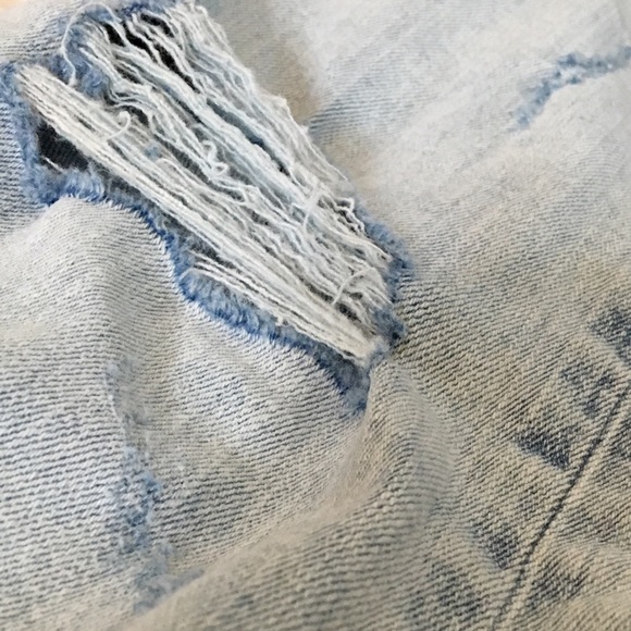 light blue ripped jeans - Picture 3 of 4